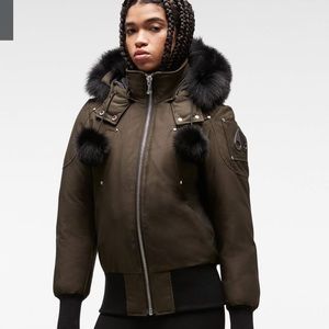 Moose Knuckes Debbie bomber M